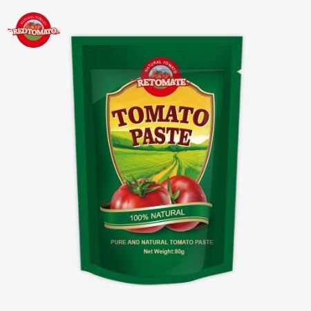 Se ofrece una bolsa de 80 g de pasta de tomate doble concentrada con niveles de pureza que varían del 30% al 100%