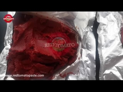 Muestra de pasta de tomate en tambor