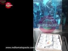 Conviente pasta de tomate en bolsita de pie 50g triple concentrado